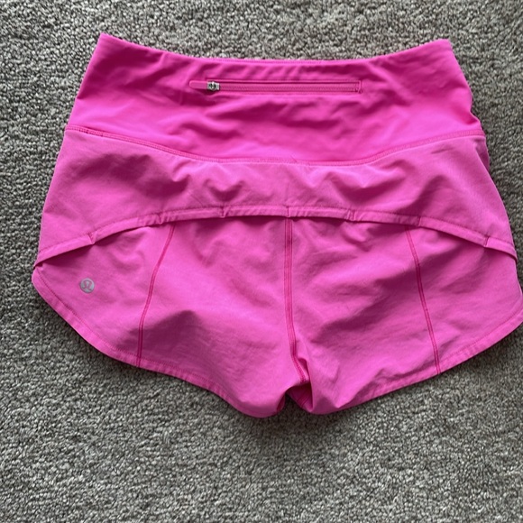 Pink Lululemon speed up shorts HR size 4 - Picture 2 of 4